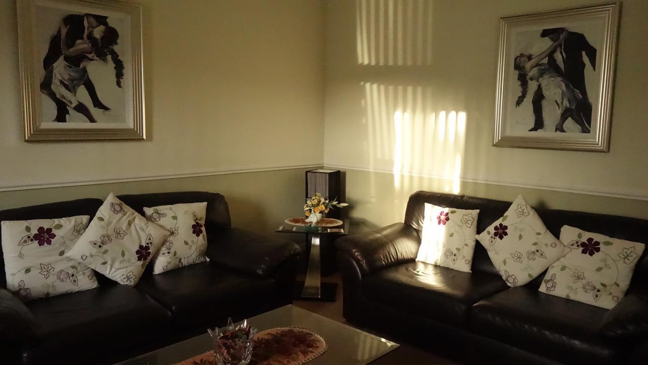 Hebridean Guest House สตอร์โนเวย์ ภายนอก รูปภาพ